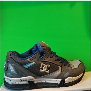DC versaflex shoe in great condition